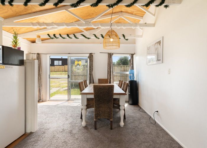  at 16 Costello crescent, Pukehina