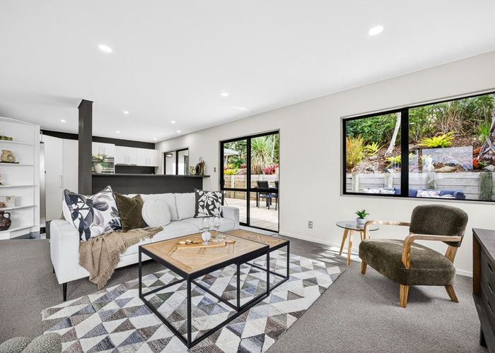  at 1/70B Carlisle Road, Browns Bay, North Shore City, Auckland