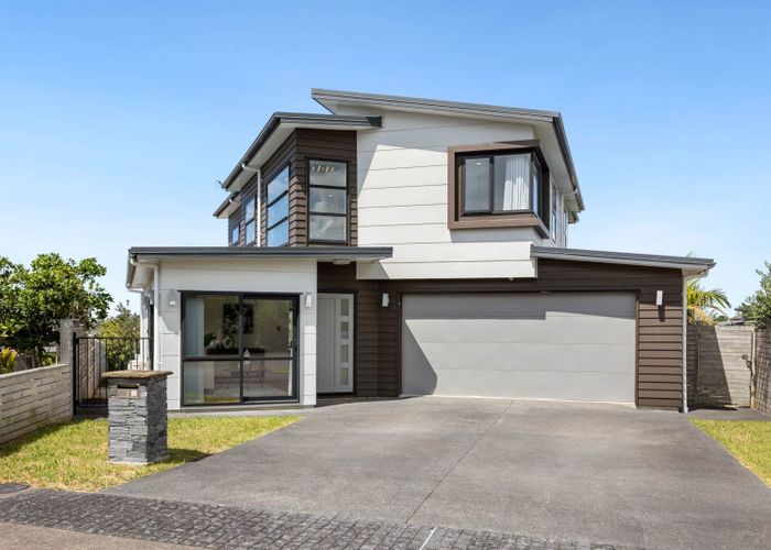  at 7 Eastreef Court, Long Bay, North Shore City, Auckland