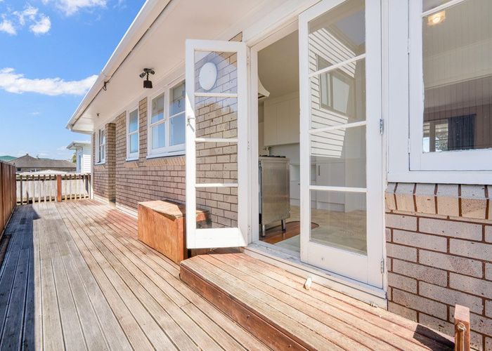  at 799 Te Atatu Road, Te Atatu Peninsula, Auckland