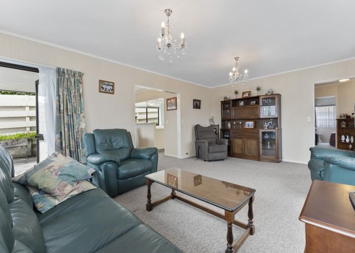  at 2/478 Devon Street East, Strandon, New Plymouth