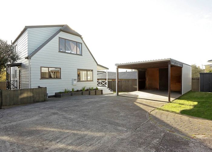  at 1/24 Archibald Road, Kelston, Auckland