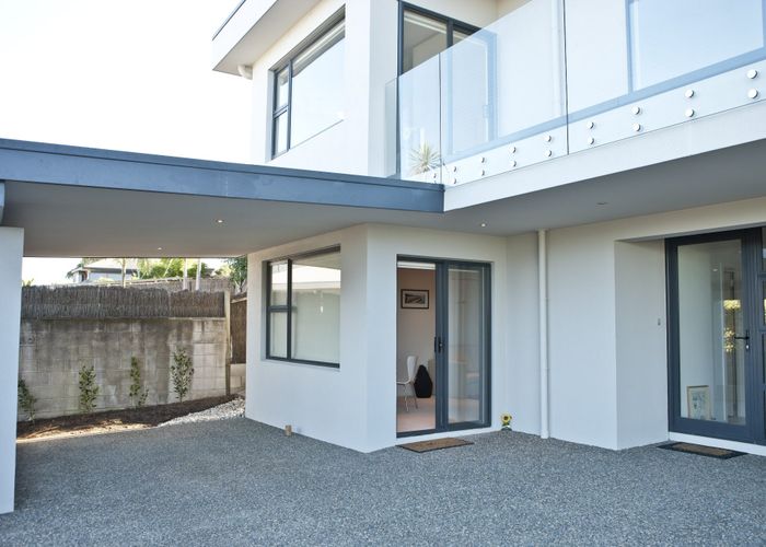  at 2/12 Montrose Terrace, Mairangi Bay, Auckland