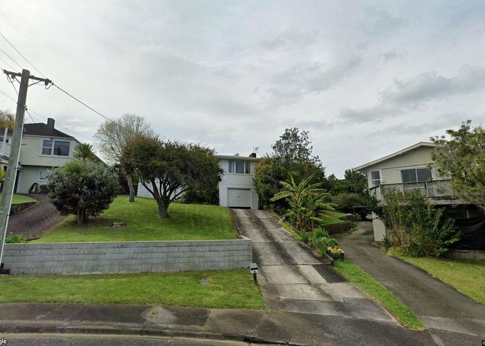  at 5 Webb Place, Milford, North Shore City, Auckland