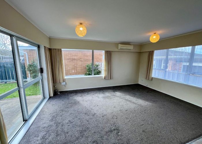 at 2/46 Tawhiri Road, One Tree Hill, Auckland City, Auckland