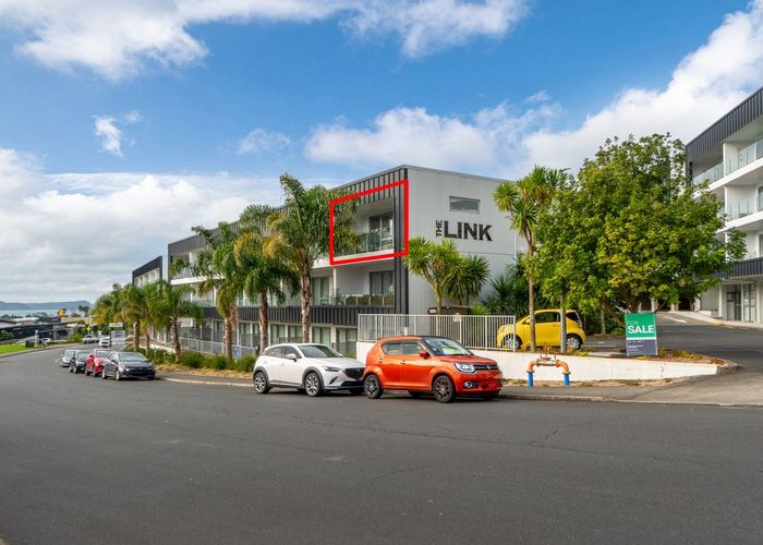  at 211/17 Link Crescent, Stanmore Bay, Rodney, Auckland
