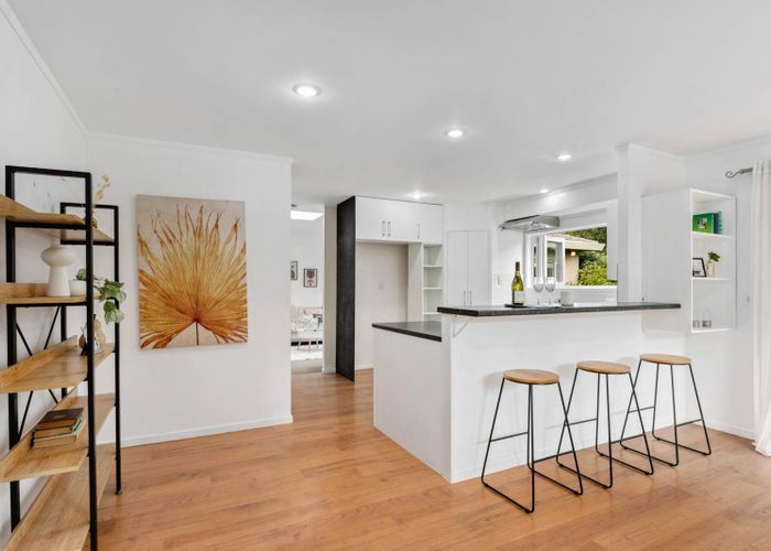  at 20 Penguin Drive, Murrays Bay, Auckland