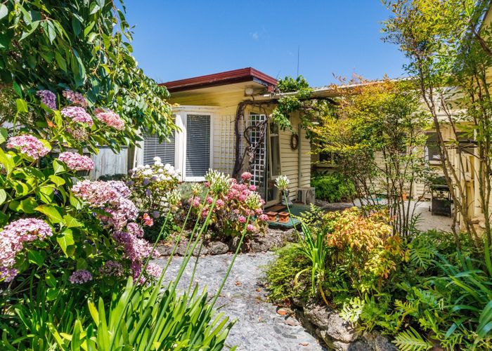  at 30 Summerhill Drive, Fitzherbert, Palmerston North