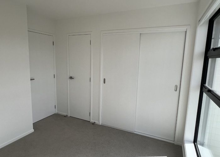  at 18 Rauemi Way, Te Atatu South, Waitakere City, Auckland