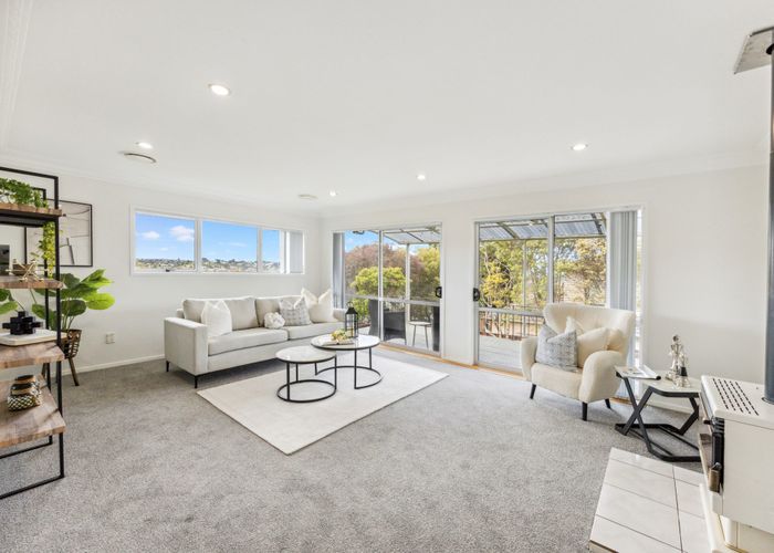  at 9 Forsythe Place, Massey, Auckland