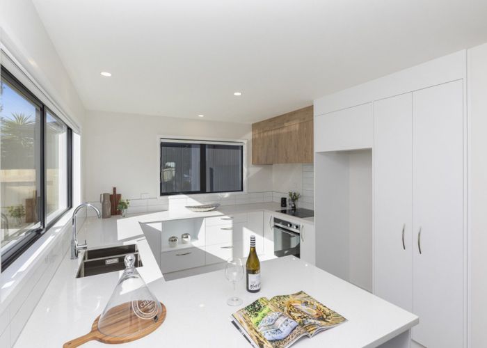  at 1-2/464 Gloucester Street, Linwood, Christchurch City, Canterbury