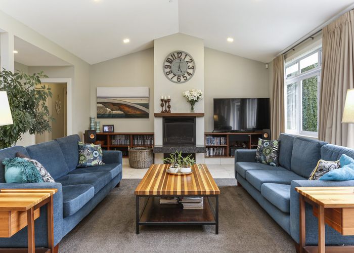  at 152K Parker Road, Oratia, Auckland