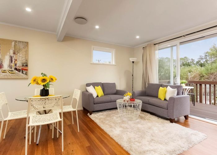  at 26 Pine Avenue, Henderson, Auckland