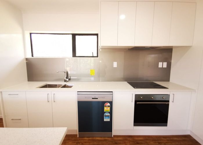  at 124D Rosier Road, Glen Eden, Waitakere City, Auckland
