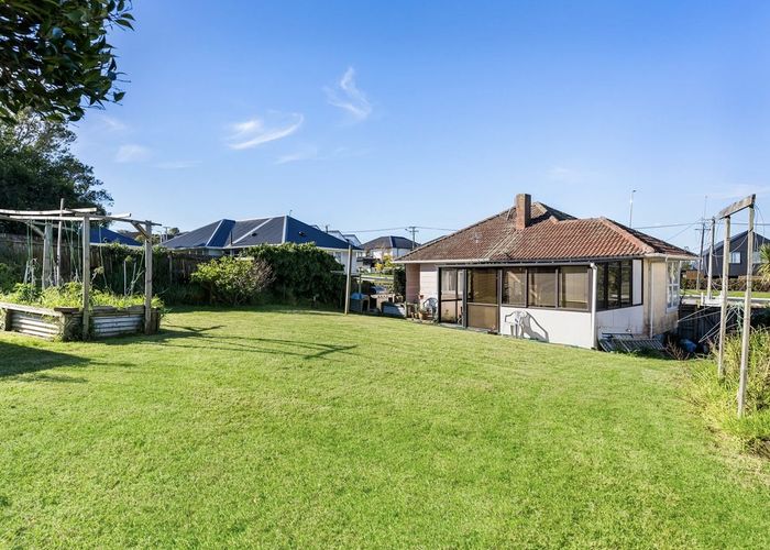  at 19 Taniwha Street, Wai o Taiki Bay, Auckland