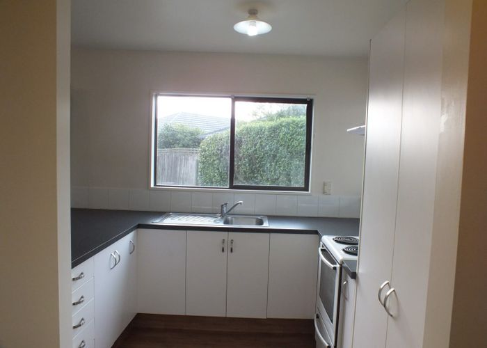  at 2/10 Dilworth Street, Riccarton, Christchurch
