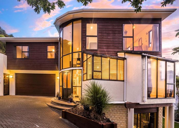  at 27 Leeward Drive, Whitby, Porirua