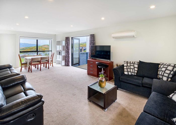  at 32 Tea Tree Lane, Woodridge, Wellington, Wellington