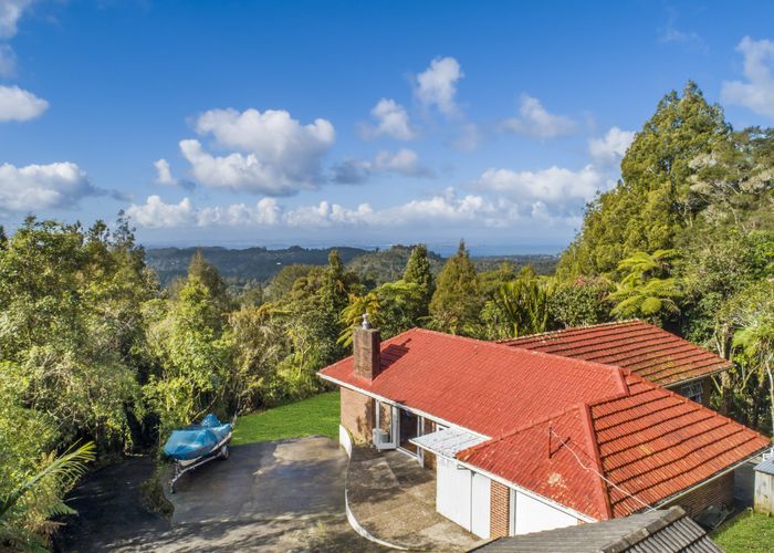  at 408B Scenic Drive, Waiatarua, Auckland