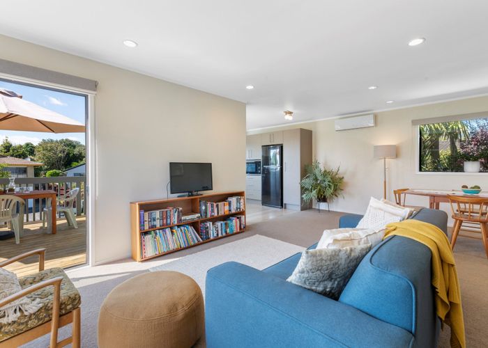  at 9 Hoylake Place, Wattle Downs, Auckland