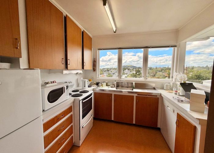  at 2/774 Mount Eden Road, Mount Eden, Auckland City, Auckland