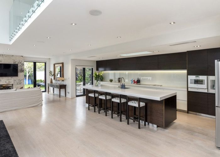  at 8 Wai-iti Terrace, Fendalton, Christchurch City, Canterbury