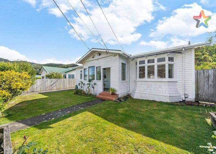  at 2 Hildreth Street, Karori, Wellington