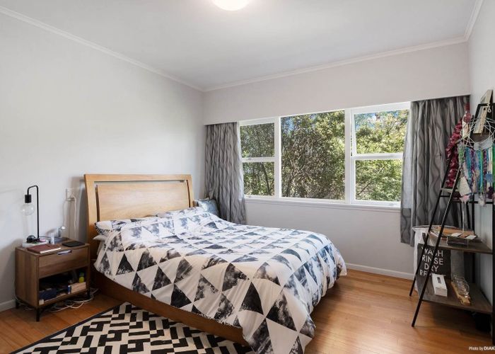  at 37 Park Road, Glenfield, Auckland