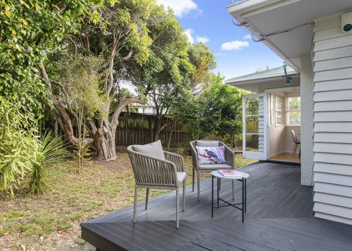  at 99 Beach Road, Te Atatu Peninsula, Auckland