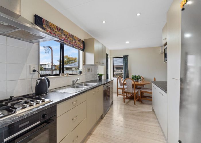  at 39 Campbell Avenue, Paraparaumu