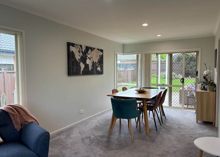  at 86 Hillwell Drive, Henderson, Waitakere City, Auckland