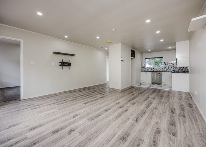  at 2/60 Moncrieff Avenue, Clendon Park, Manukau City, Auckland