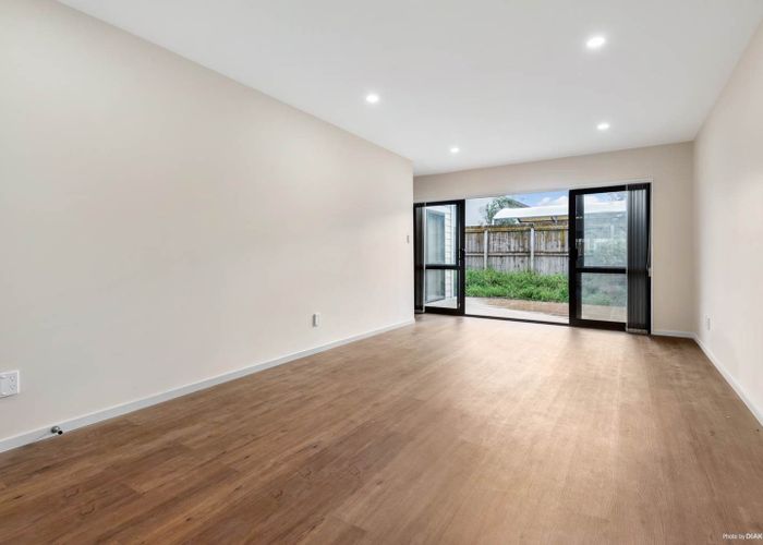  at 13 Millcroft Lane, Ranui, Auckland