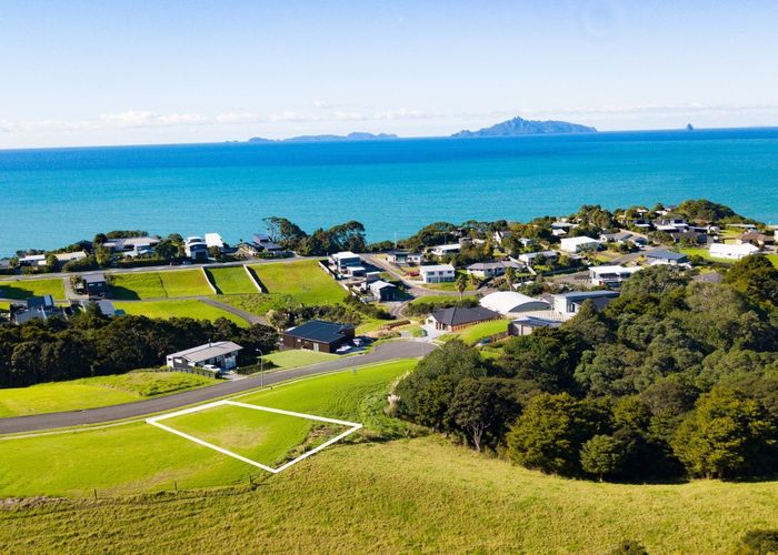  at 8 Starlight Place, Langs Beach, Whangarei, Northland
