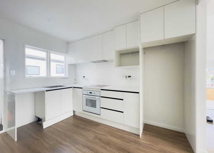  at 18A Sylvan crescent, Te Atatu South, Waitakere City, Auckland