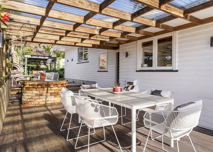  at 14 Roick Parade, Glen Eden, Auckland