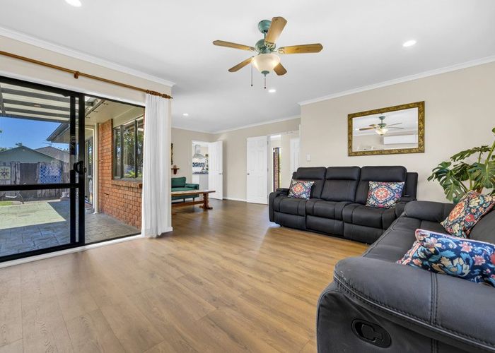  at 17 Macnean Drive, East Tamaki Heights, Manukau City, Auckland