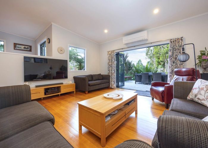  at 21 Tawini Road, Titirangi, Waitakere City, Auckland