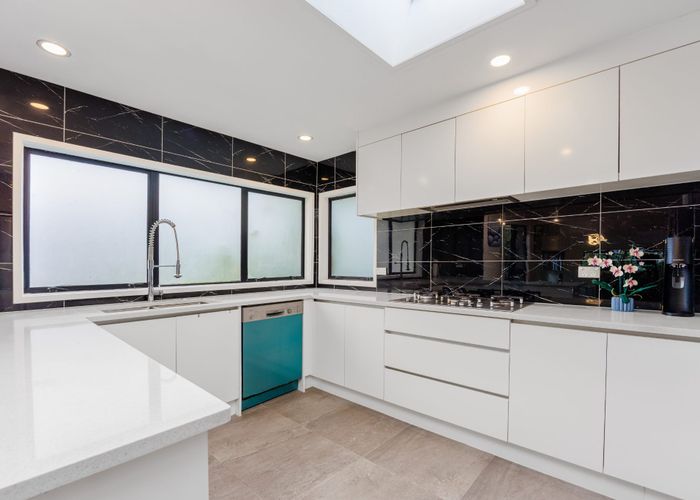 at 4/82 Bassett Road, Remuera, Auckland City, Auckland