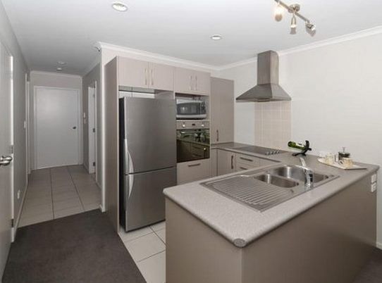  at 2/15 Albert Street, Hamilton East, Hamilton, Waikato