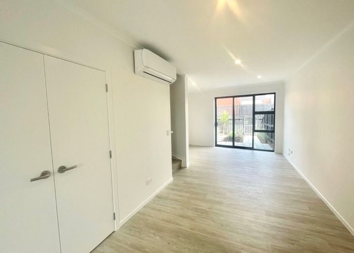  at 25 Erina Road, Wiri, Manukau City, Auckland