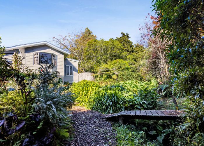  at 749 Motukawa Road, Inglewood