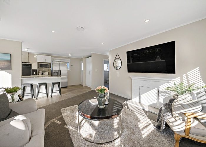  at 52 Heatherbank Street, Glen Innes, Auckland