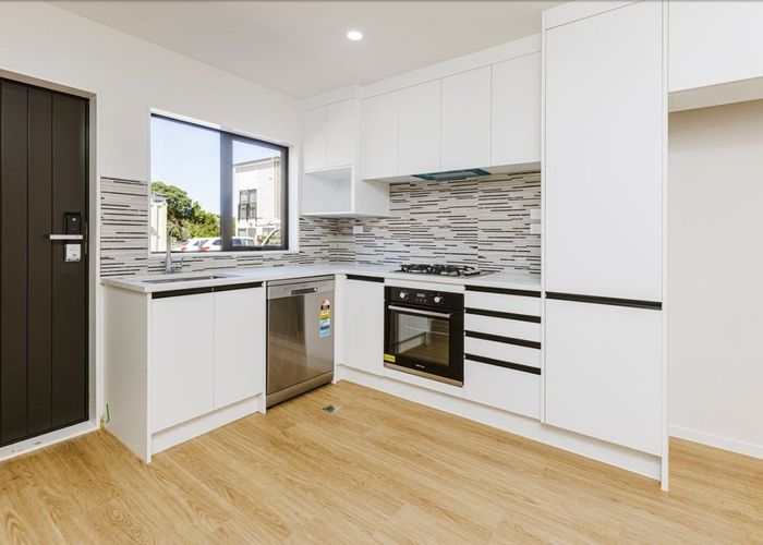  at 4D/13 Miles Avenue, Papatoetoe, Manukau City, Auckland