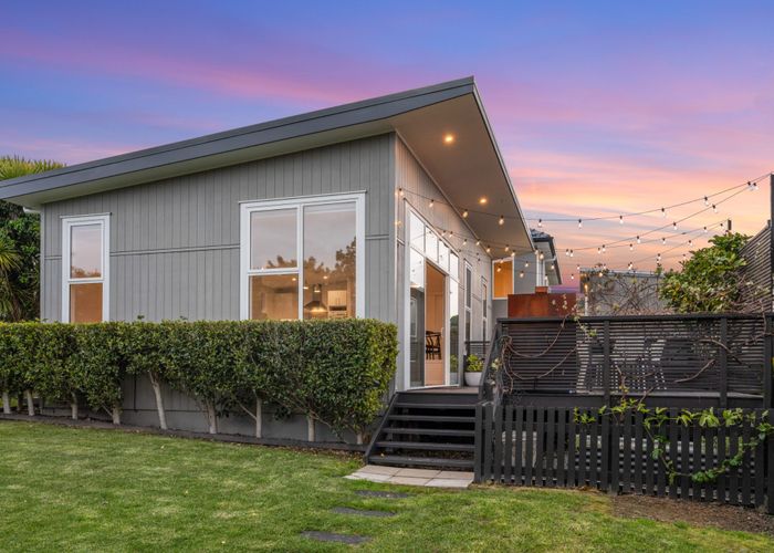  at 72 Kiwitea Street, Sandringham, Auckland