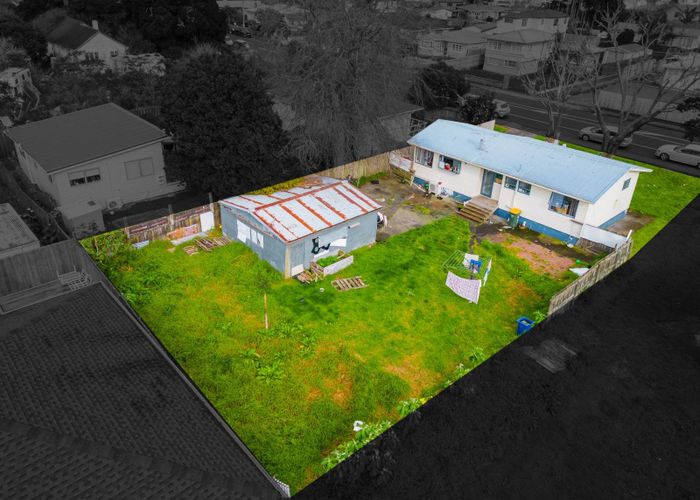  at 43 Rathgar Road, Henderson, Waitakere City, Auckland