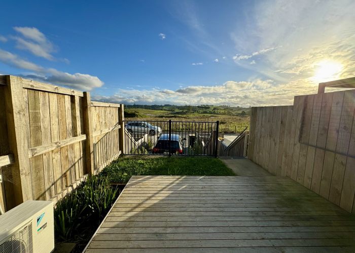  at 98 Tarapuka Road, Westgate, Waitakere City, Auckland