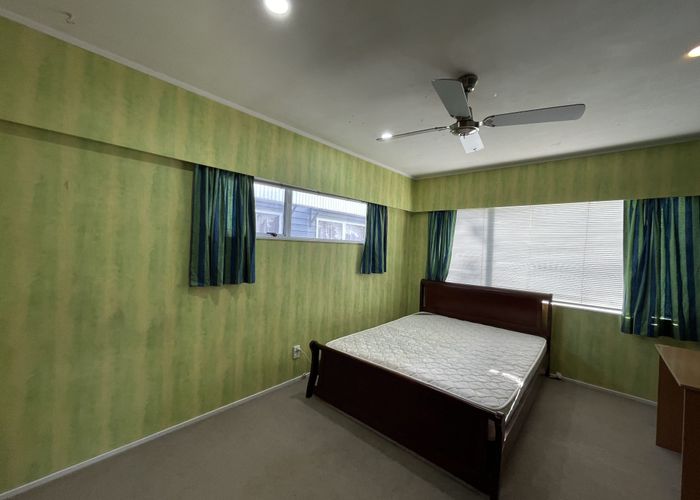  at 11 Kathleen Street, Totara Vale, Auckland