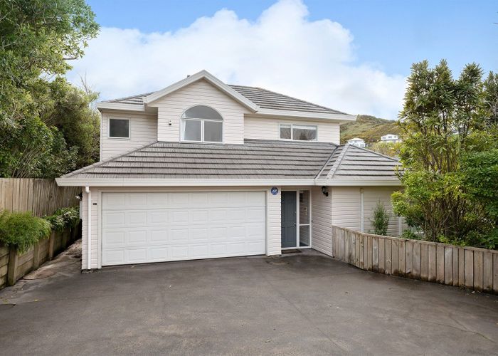  at 20 Longmont Terrace, Churton Park, Wellington