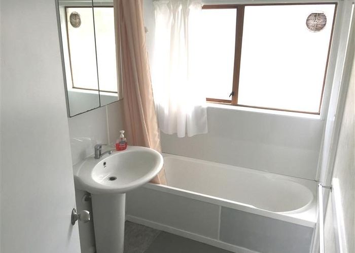  at 5/27A Vine Street, Mangere, Manukau City, Auckland